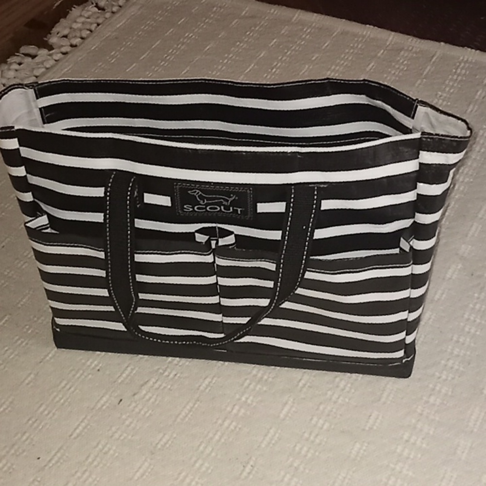 Scout Uptown Girl Pocket Tote Bag